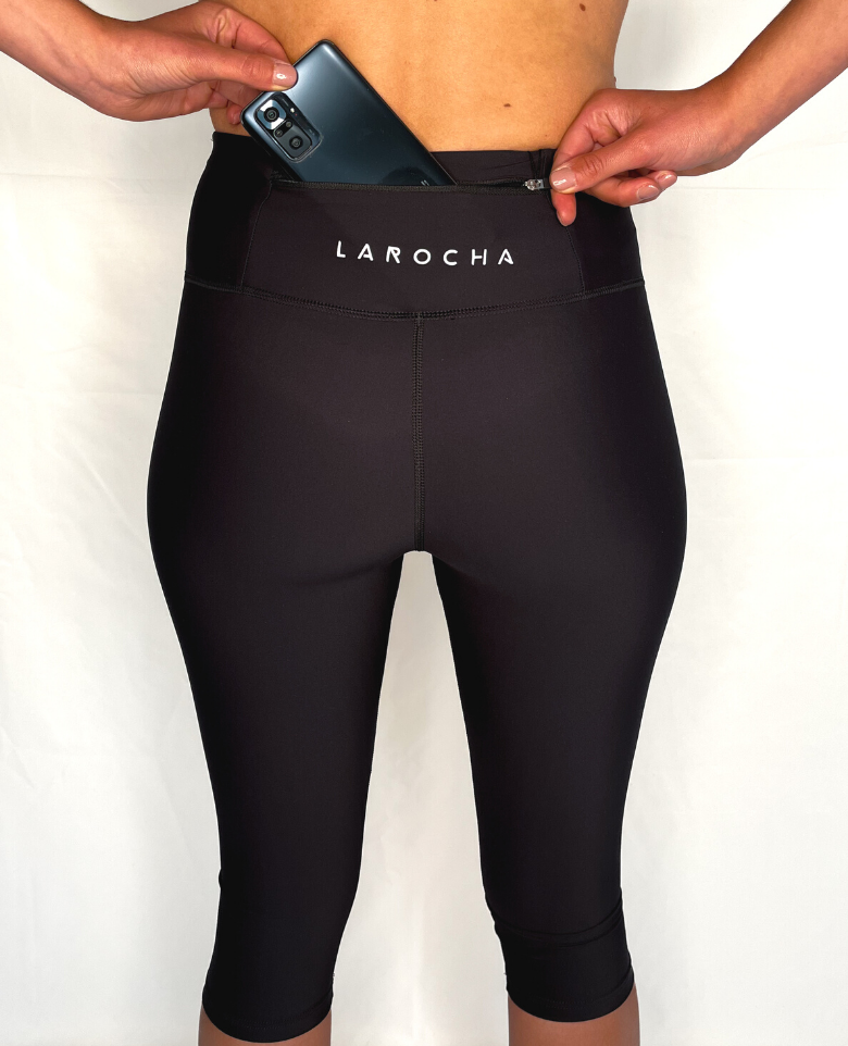 Zwarte capri legging met La Rocha logo op knie